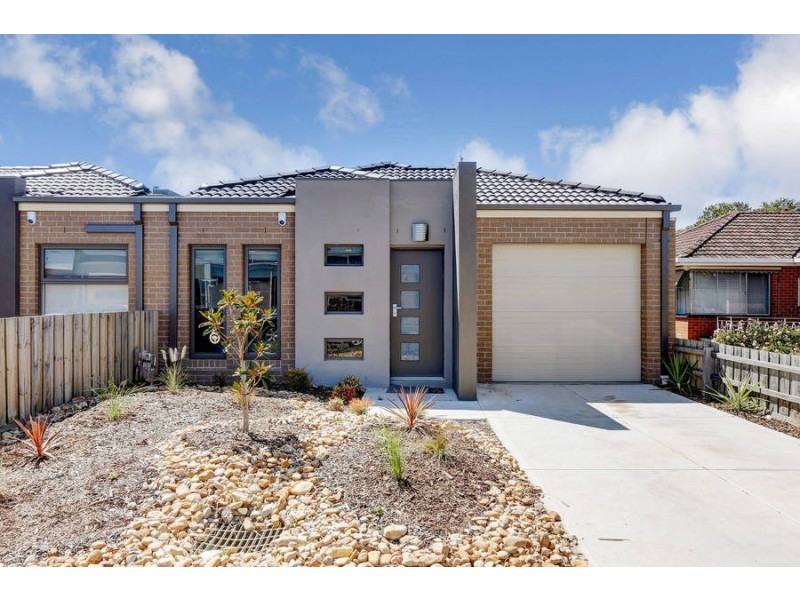 2/9  Barrot Avenue, Hoppers Crossing VIC 3029