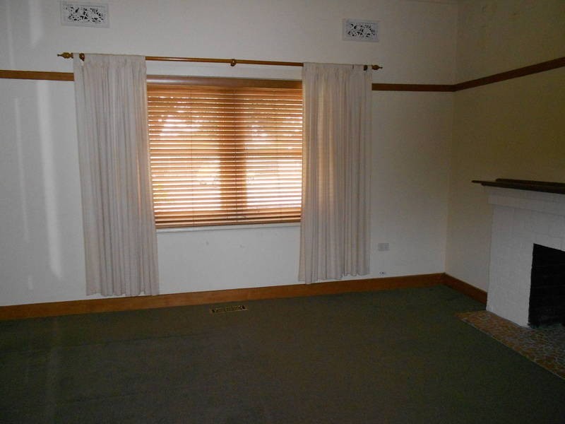 20  College Road, Werribee VIC 3030
