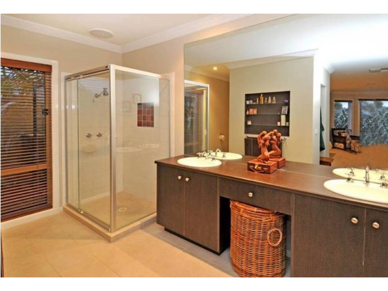 21  Alexandria Way, Werribee VIC 3030