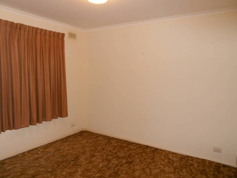 9/31-33 Deutgam Street, Werribee VIC 3030