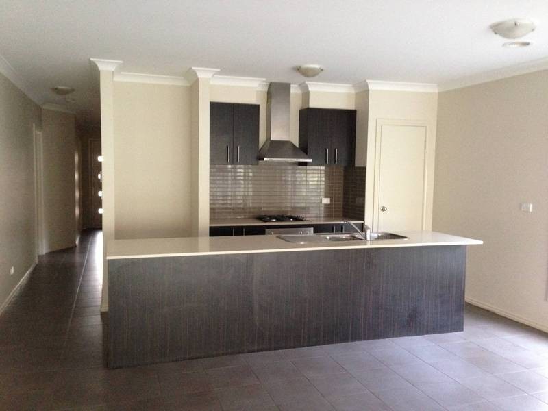 2  Boucaut Street, Wyndham Vale VIC 3024