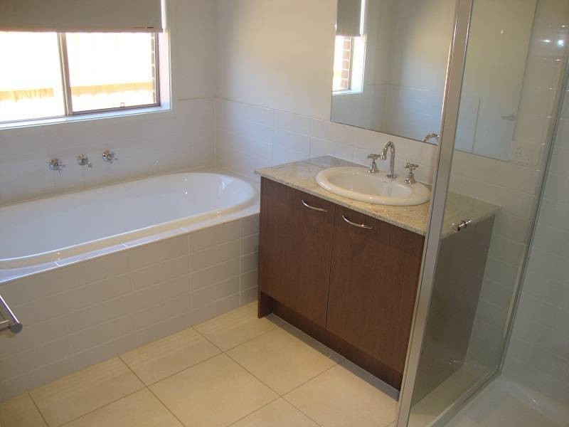 13 Daydream drive, Point Cook VIC 3030