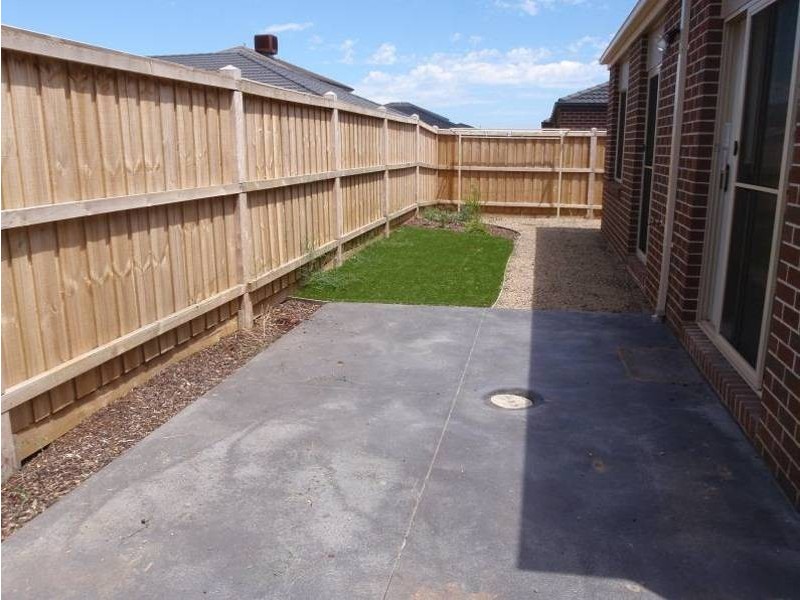 13 Daydream drive, Point Cook VIC 3030