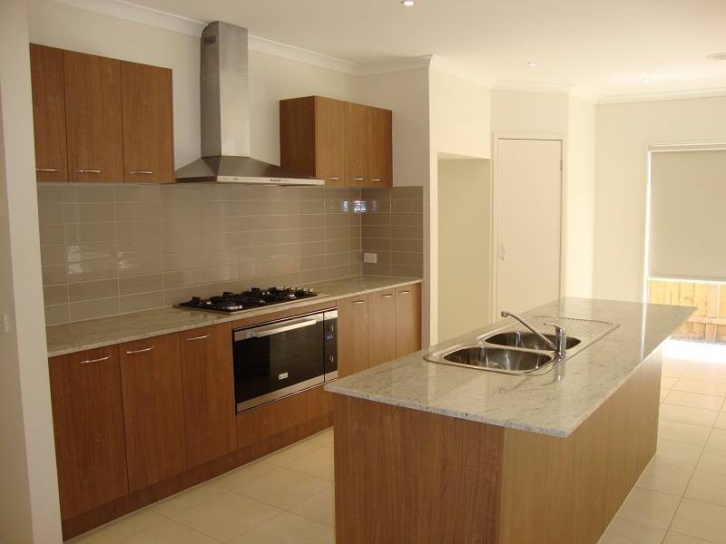 13 Daydream drive, Point Cook VIC 3030