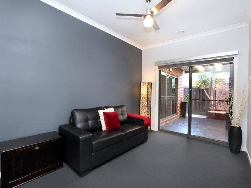 44 Urban Drive, Williams Landing VIC 3027