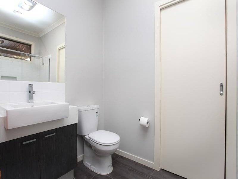 44 Urban Drive, Williams Landing VIC 3027