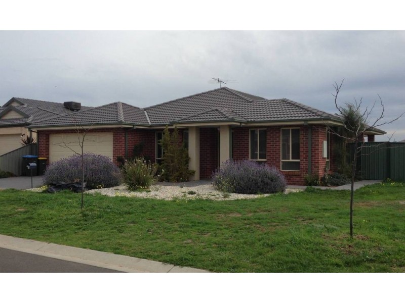 28 Maxwell Street, Point Cook VIC 3030