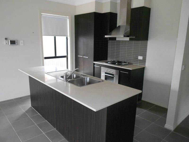 7 Carbine Avenue, Tarneit VIC 3029