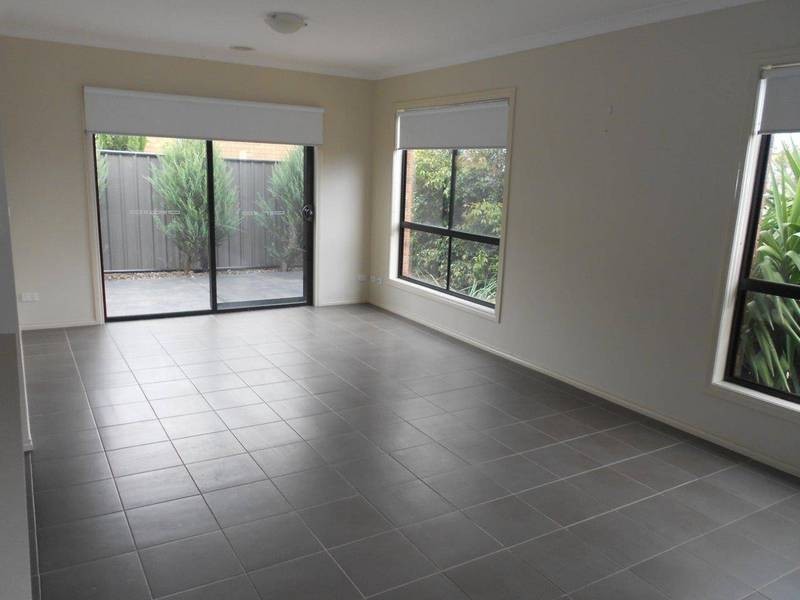 7 Carbine Avenue, Tarneit VIC 3029