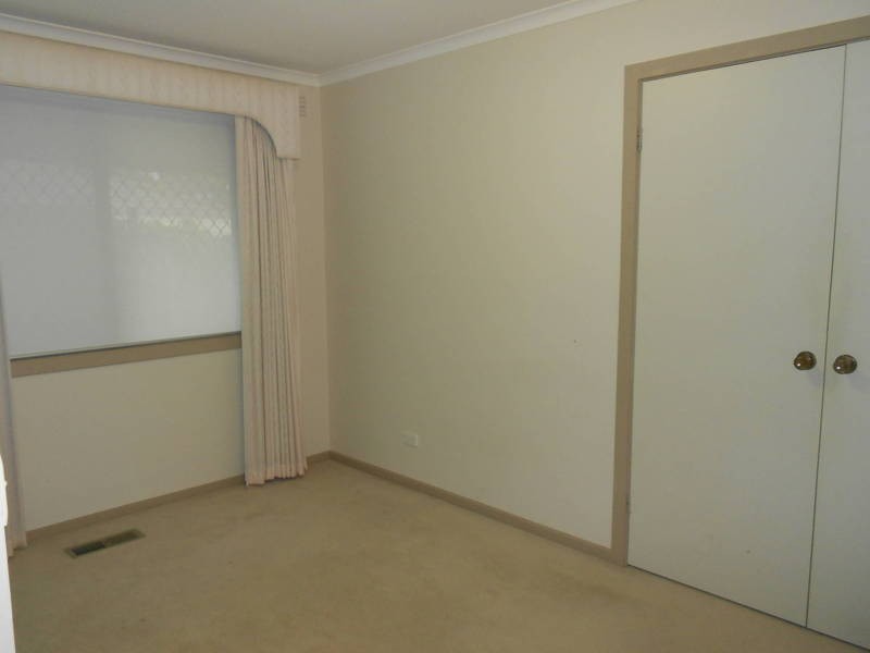 33 Claremont Crescent, Hoppers Crossing VIC 3029