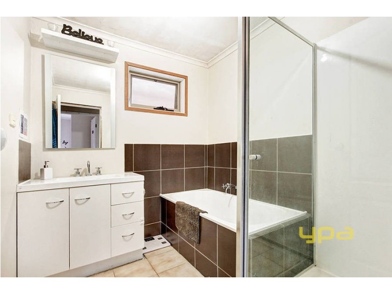 25 Westminster Drive, Werribee VIC 3030