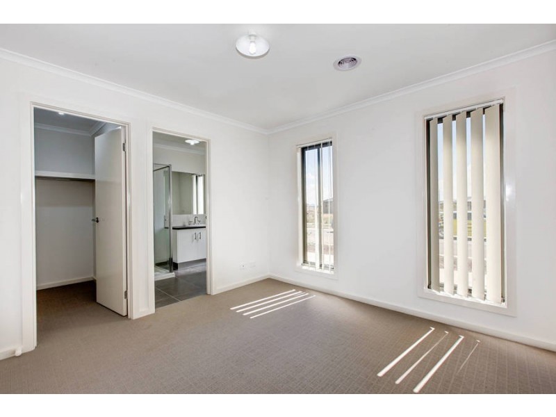 1/5  Mark Drive, Tarneit VIC 3029