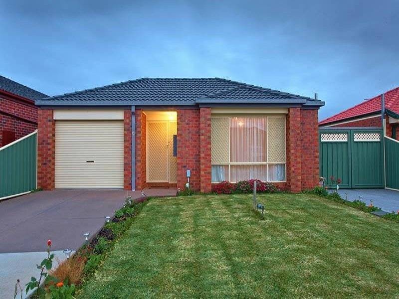 6 Pelham Crescent, Wyndham Vale VIC 3024