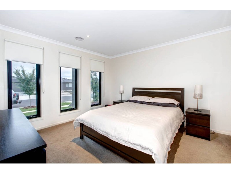 16 Bindarri Road, Wyndham Vale VIC 3024
