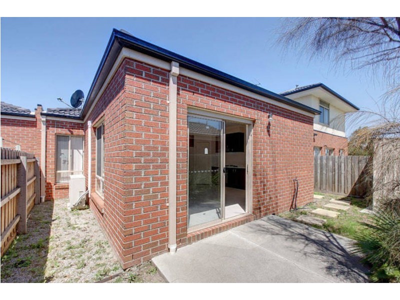 2/2-4 Rutman Close, Werribee VIC 3030