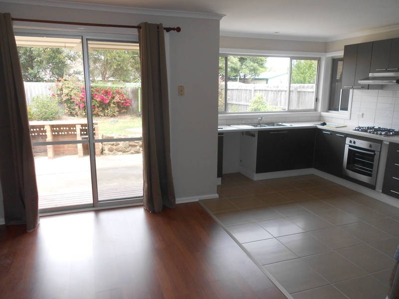 15 Nangiloc Crescent, Werribee VIC 3030