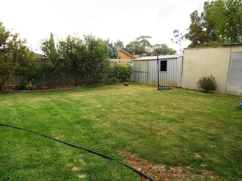 10 Nightjar Court, Werribee VIC 3030