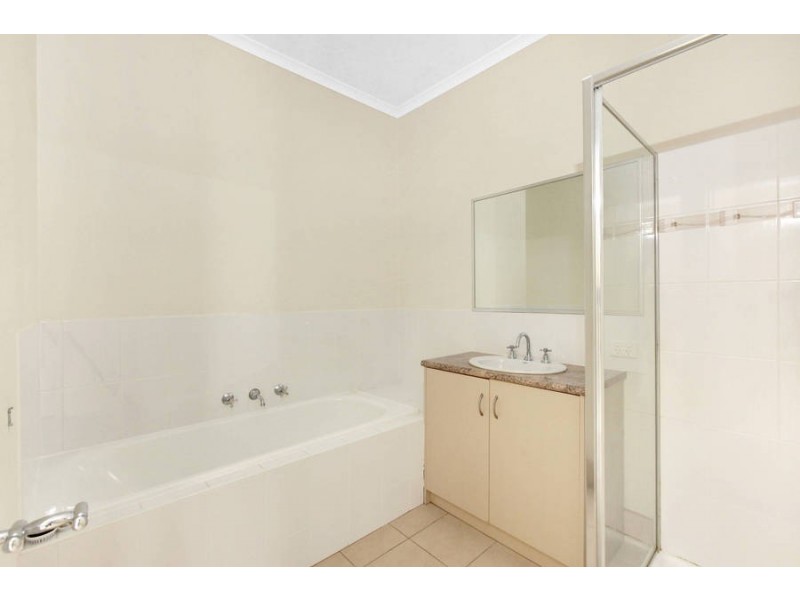 33 Egan Close, Werribee VIC 3030