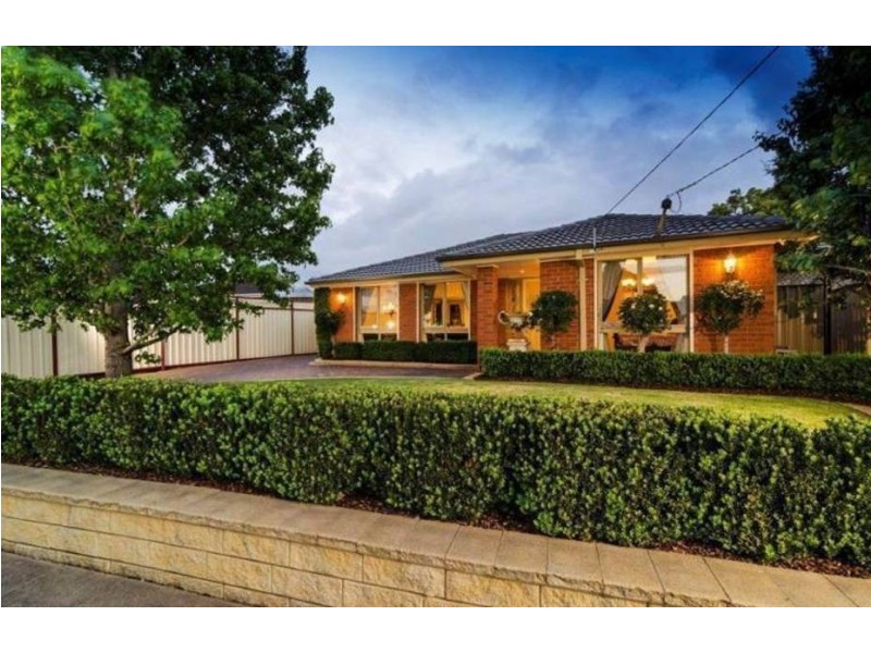16 Westminster Drive, Werribee VIC 3030