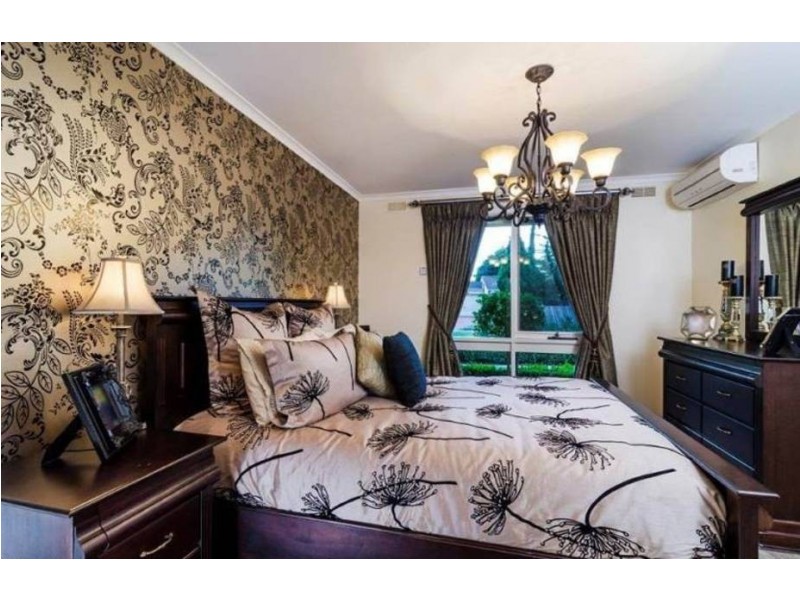 16 Westminster Drive, Werribee VIC 3030