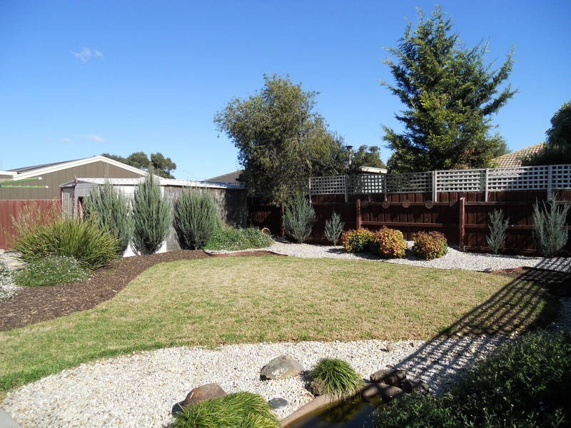 2 Rosedale Place, Wyndham Vale VIC 3024