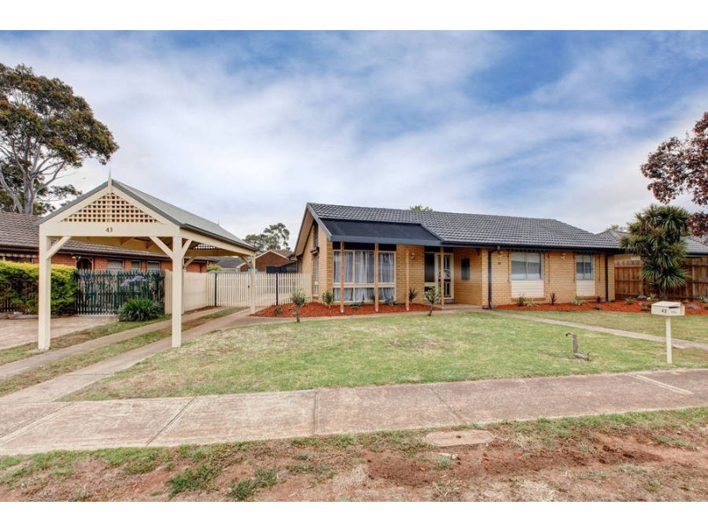 43 Loyola Road, Werribee VIC 3030
