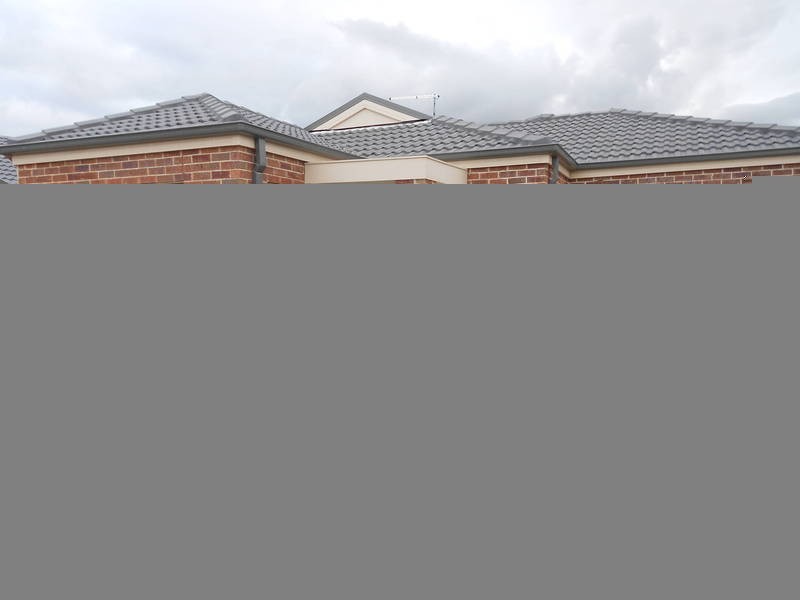 2/43-45 Ruby Place, Werribee VIC 3030
