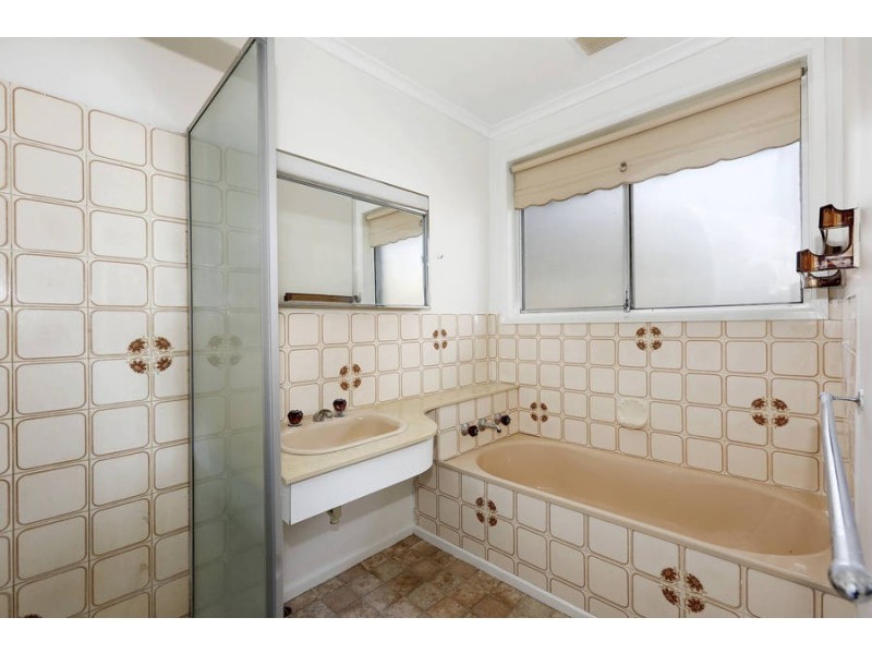 4 Sierra Court, Hoppers Crossing VIC 3029