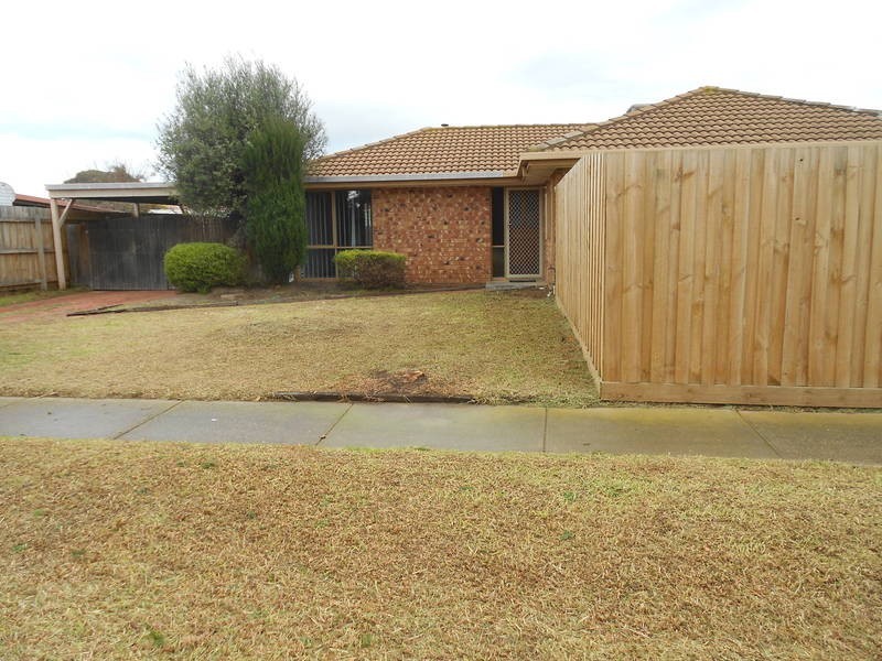 42 Loyola Road, Werribee VIC 3030
