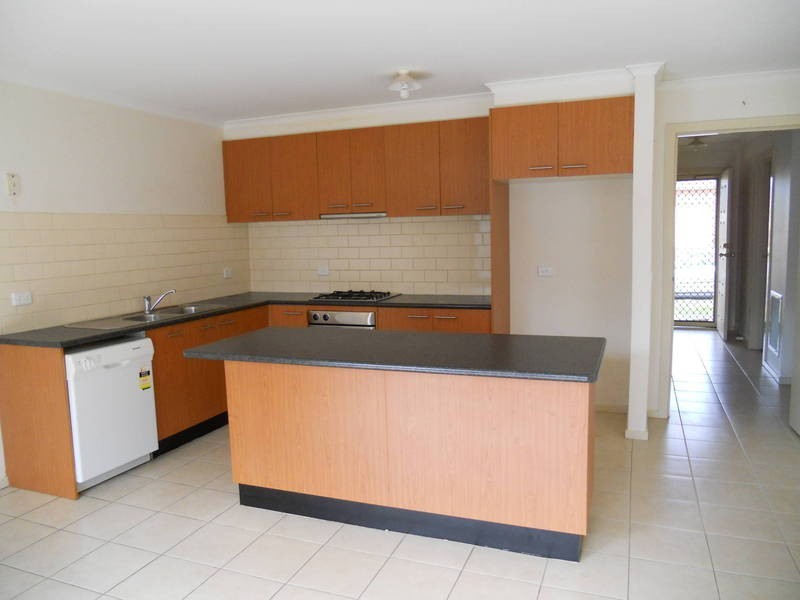 2B Cooper Street, Hoppers Crossing VIC 3029