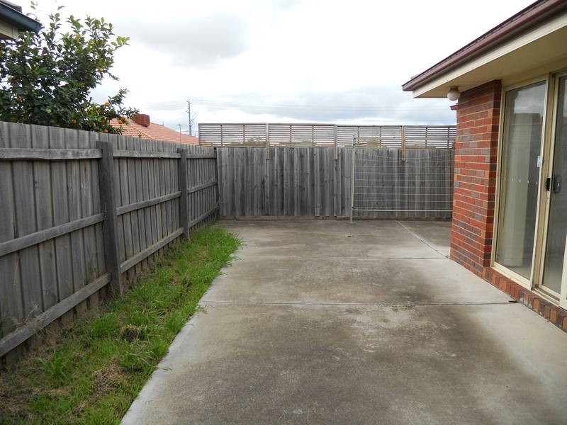 2B Cooper Street, Hoppers Crossing VIC 3029