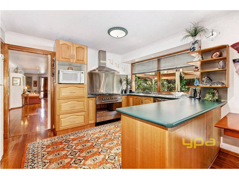 2 Villa Walk, Werribee VIC 3030