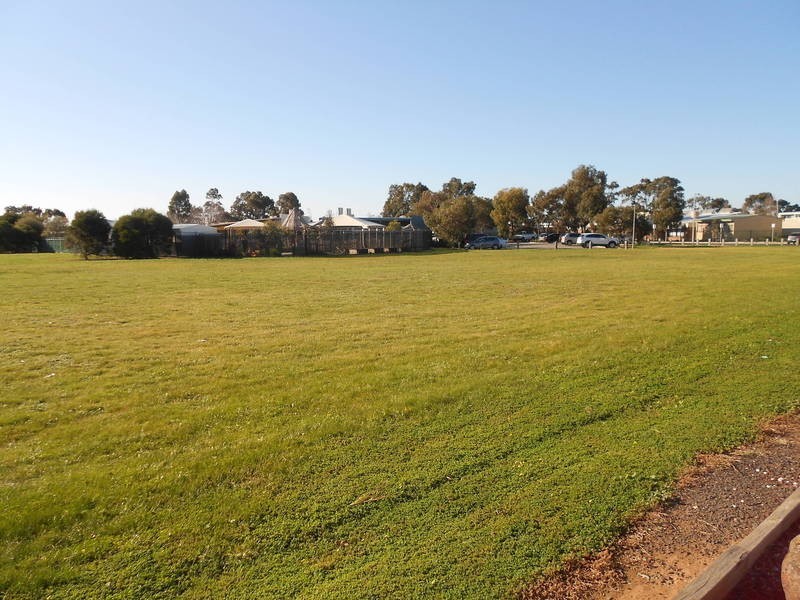 11/52 Latham Street, Werribee VIC 3030