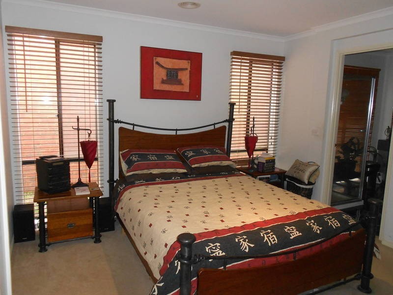 27 Chesterton Avenue, Tarneit VIC 3029
