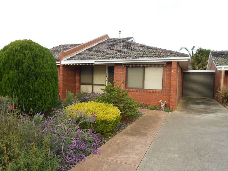 9/31-33 Deutgam Street, Werribee VIC 3030
