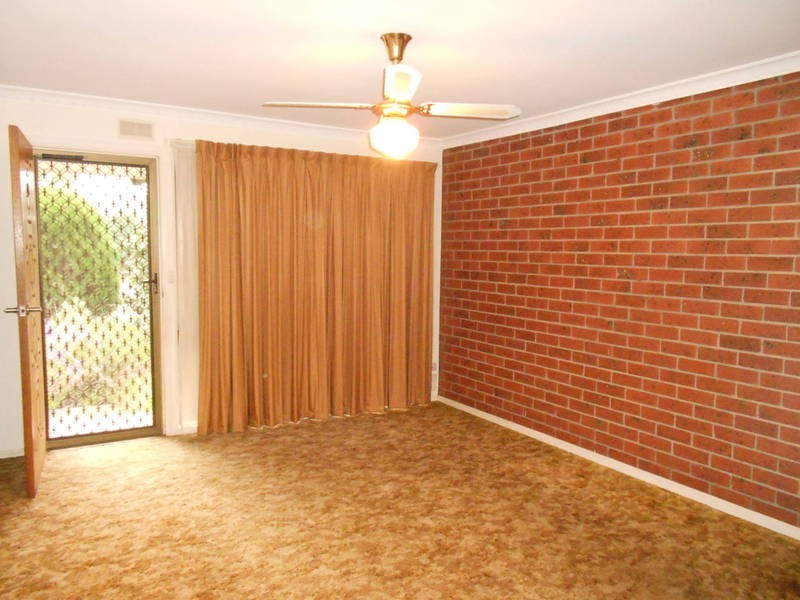 9/31-33 Deutgam Street, Werribee VIC 3030