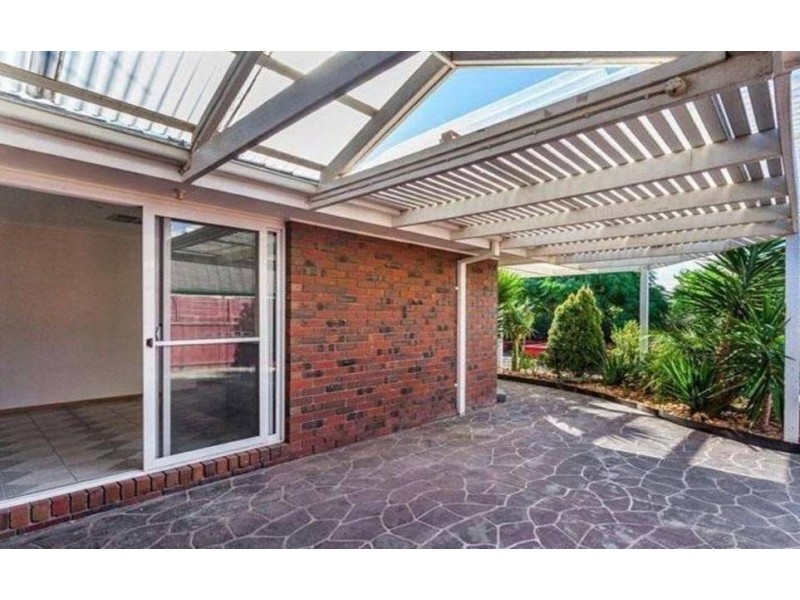 12 Thames Boulevard, Werribee VIC 3030