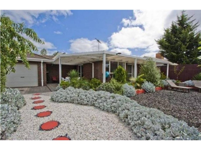 12 Thames Boulevard, Werribee VIC 3030
