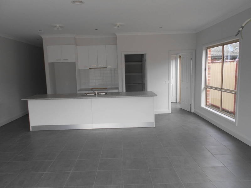 1/77 Market Road, Werribee VIC 3030