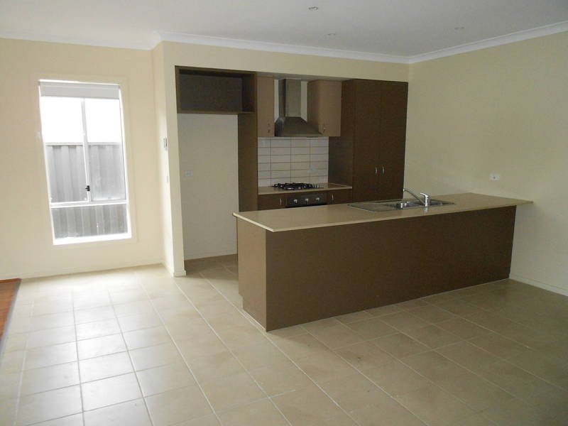 15 Lancewood Road, Wyndham Vale VIC 3024