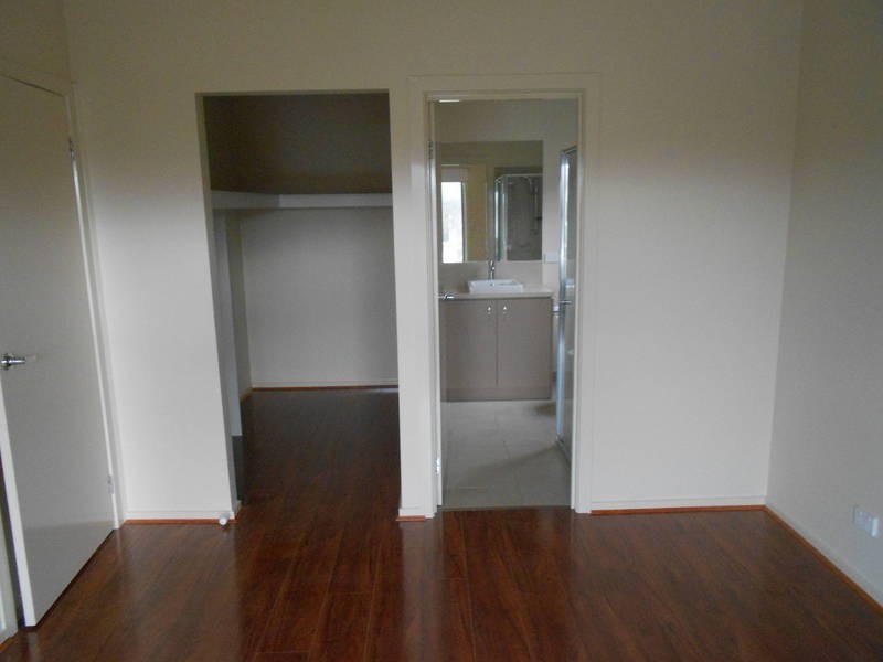 15 Lancewood Road, Wyndham Vale VIC 3024