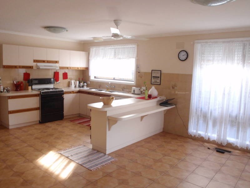 37 Crellin Avenue, Altona Meadows VIC 3028