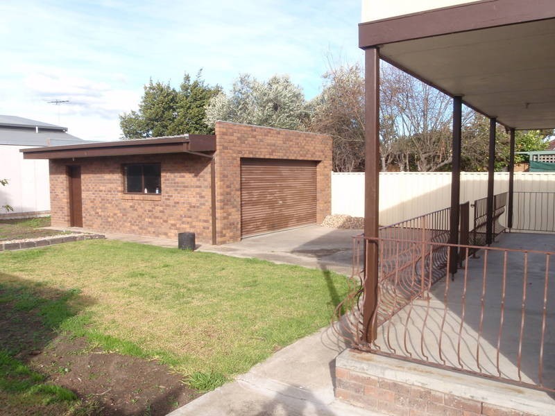 37 Crellin Avenue, Altona Meadows VIC 3028