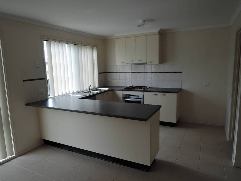 35 Dunkirk Drive, Point Cook VIC 3030