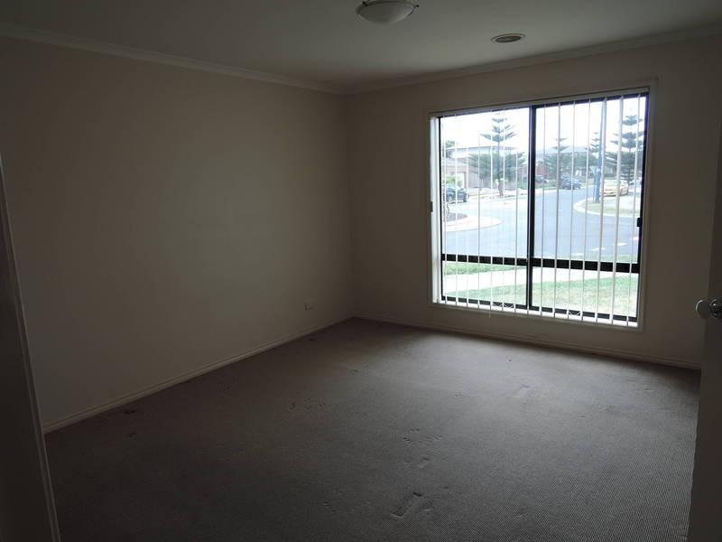 35 Dunkirk Drive, Point Cook VIC 3030