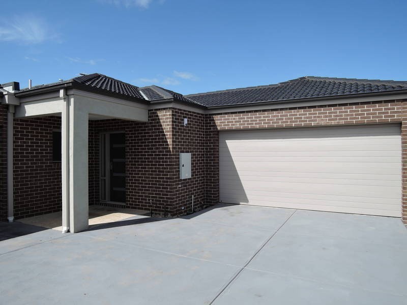 2/10 Chapman Drive, Wyndham Vale VIC 3024