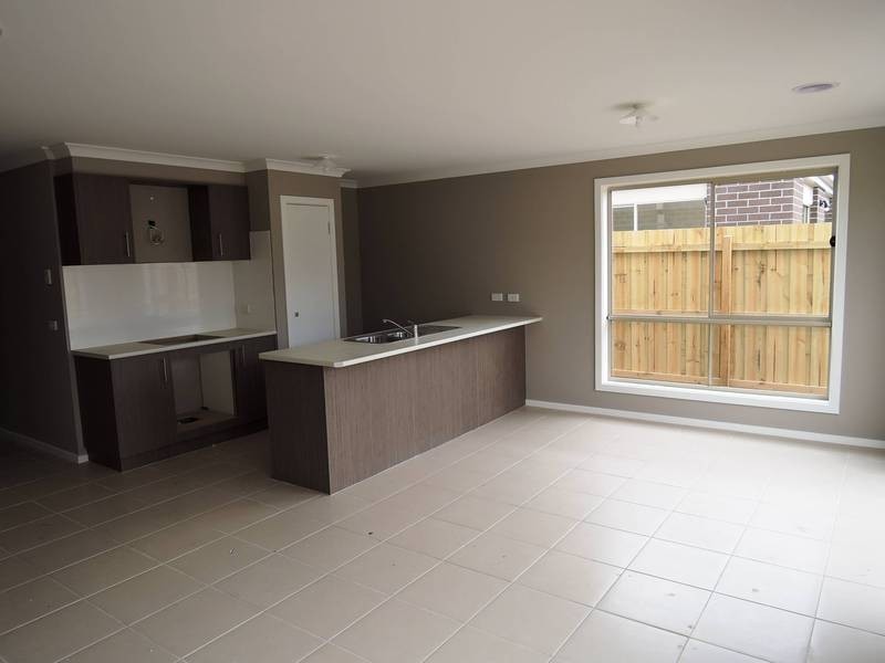 12B Bowerbird Place, Truganina VIC 3029