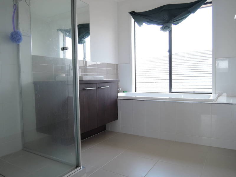 36 Amsterdam Avenue, Tarneit VIC 3029