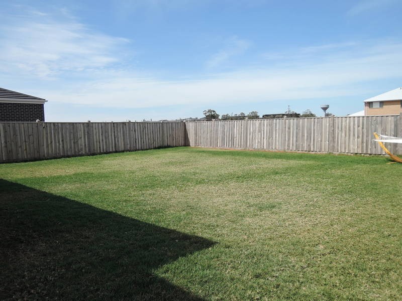 36 Amsterdam Avenue, Tarneit VIC 3029