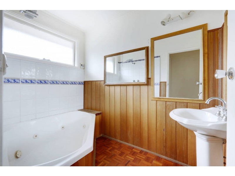 10 Sunrise Place, Wyndham Vale VIC 3024